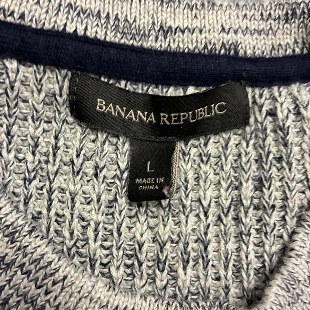 Banana Republic brand banana